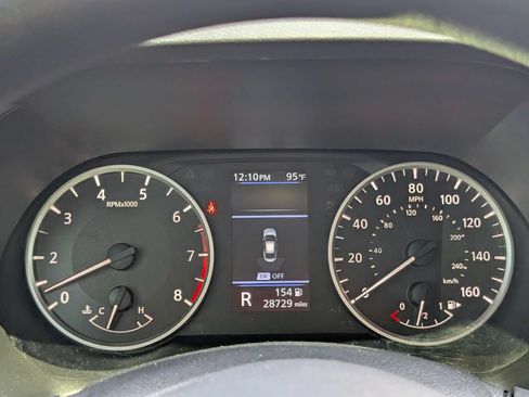 Used 2024 Nissan Sentra S FWD image 28