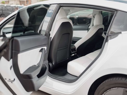 Used 2019 Tesla Model 3 Long Range AWD/4WD image 8