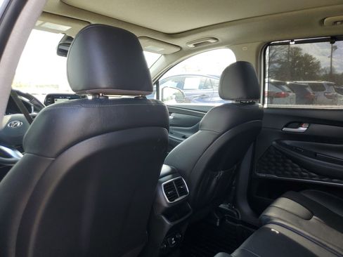 Used 2019 Hyundai Santa Fe AWD image 11