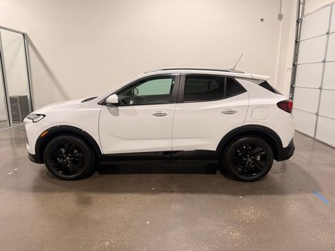 Used 2024 Buick Encore GX Sport Touring image 8