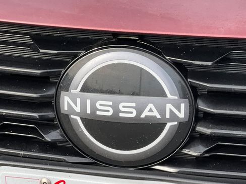 Used 2025 Nissan Sentra SV FWD image 16