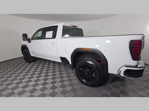 Used 2025 GMC Sierra 2500 AT4 AWD/4WD image 45
