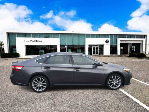 Used 2014 Toyota Avalon XLE Touring image 9