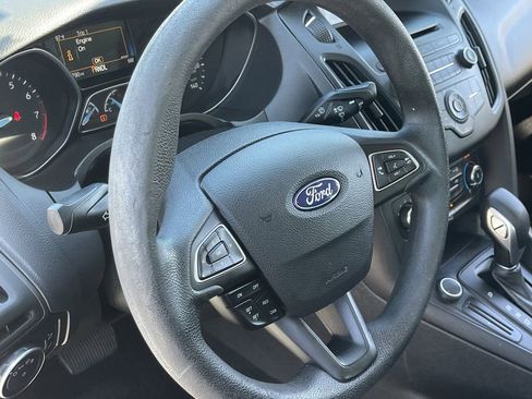 Used 2017 Ford Focus SE image 21