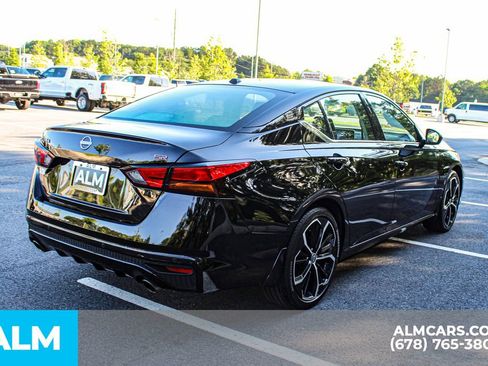 Used 2025 Nissan Altima 2.5 SR FWD image 6