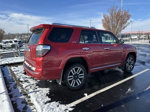 Certified 2022 Toyota 4Runner Limited image 9