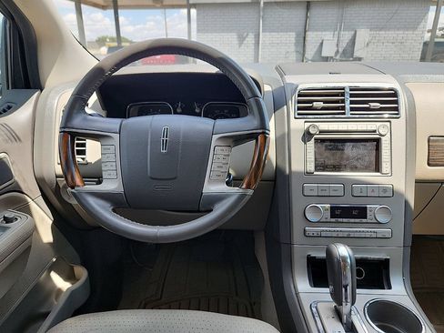 Used 2007 Lincoln MKX 2WD image 6