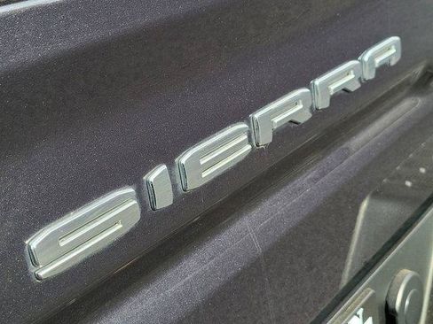 Used 2023 GMC Sierra 1500 SLT w/ SLT Premium Package AWD/4WD image 15