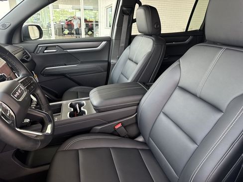 New 2026 GMC Acadia Elevation w/ Black Edition FWD image 4