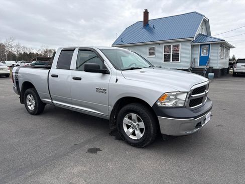 Used 2018 RAM 1500 ST w/ SXT Appearance Group AWD/4WD image 8