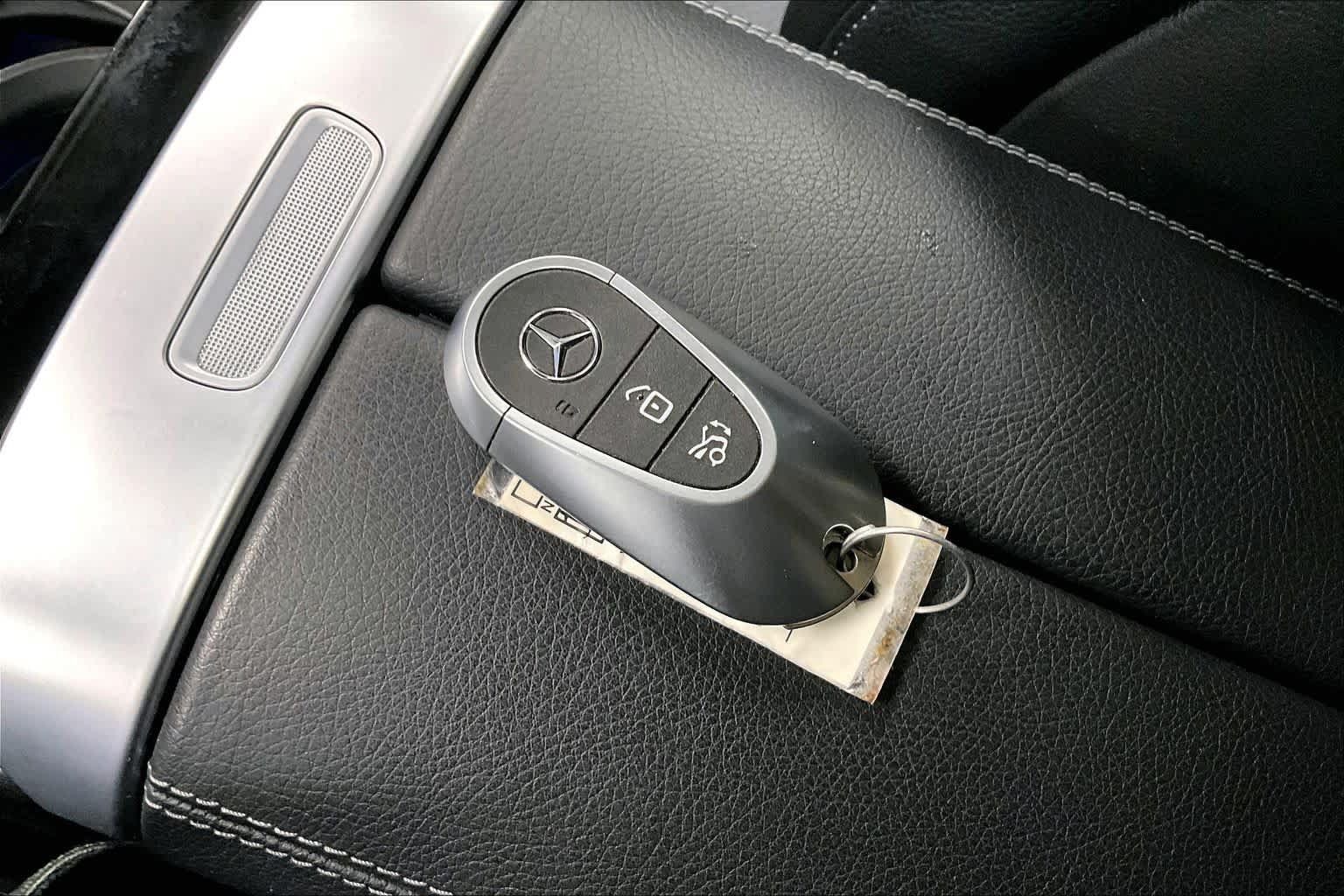 Used 2023 Mercedes-Benz GLC 300 4MATIC image 15