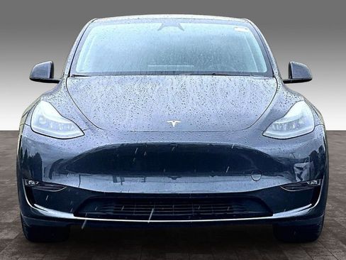 Used 2024 Tesla Model Y Long Range AWD/4WD image 5
