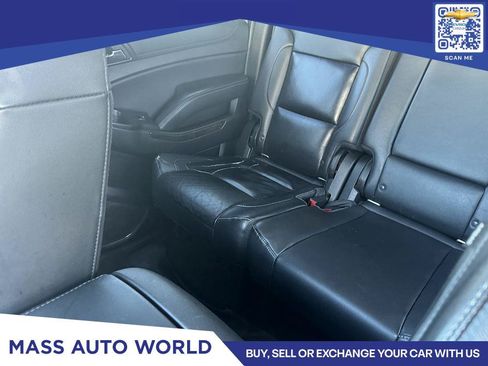 Used 2018 Chevrolet Suburban LT AWD/4WD image 8