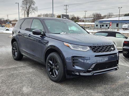 New 2026 Land Rover Discovery Sport Landmark image 2