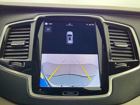 Certified 2023 Volvo XC90 B5 Plus w/ Protection Package Premier AWD/4WD image 19