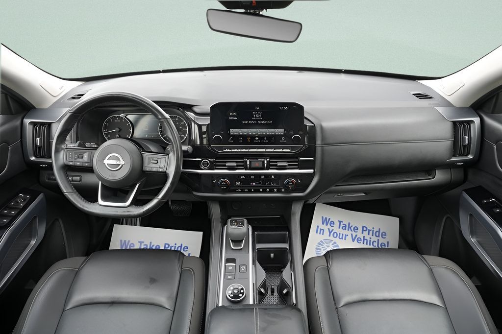 Used 2024 Nissan Pathfinder SL w/ SL Premium Package AWD/4WD image 19