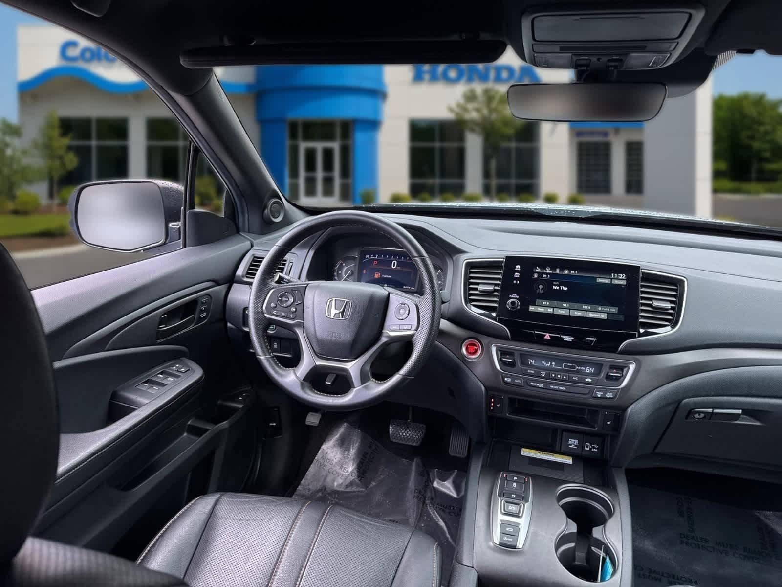 Used 2023 Honda Passport TrailSport image 32