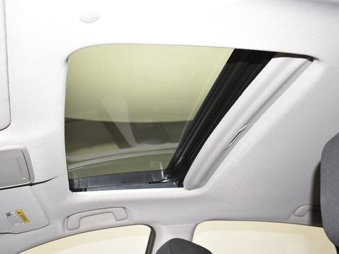 Used 2023 Honda Accord EX image 16