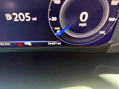 Certified 2023 Volkswagen Atlas Cross Sport SEL Premium R-Line image 19