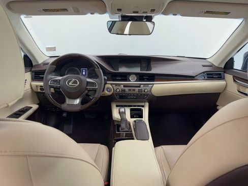 Used 2017 Lexus ES 350 w/ Luxury Package FWD image 17