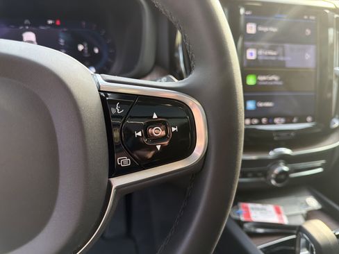 Certified 2023 Volvo XC60 B5 Plus w/ Protection Package Premier image 20