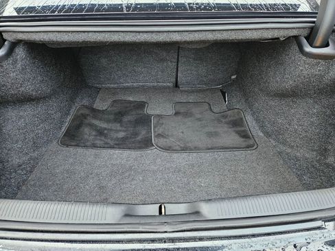 Used 2018 Dodge Charger SXT w/ Blacktop Package image 17