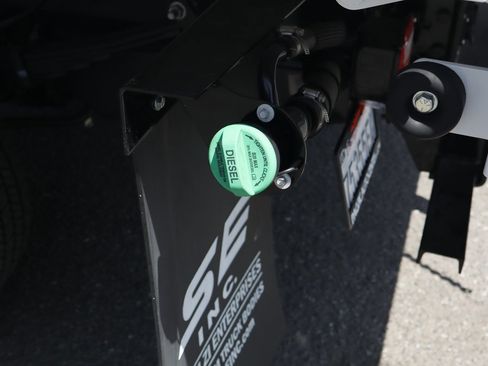 Used 2024 Ford F450 XL w/ XL Chrome Package image 50