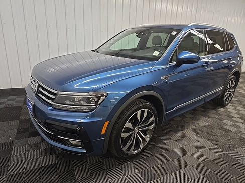 Used 2020 Volkswagen Tiguan SEL Premium R-Line w/ 3rd Row Seat Package AWD/4WD image 8
