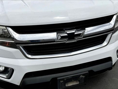 Used 2016 Chevrolet Colorado LT w/ LT Convenience Package RWD image 8