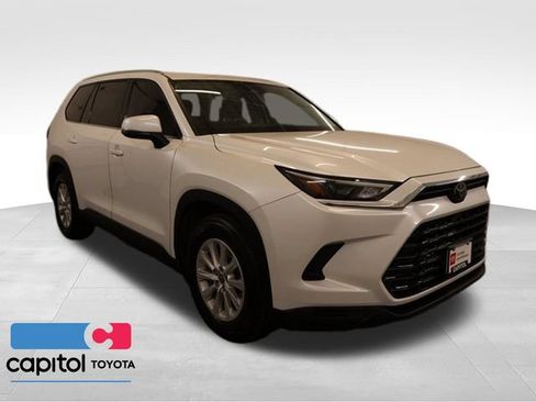 Certified 2024 Toyota Grand Highlander AWD image 1