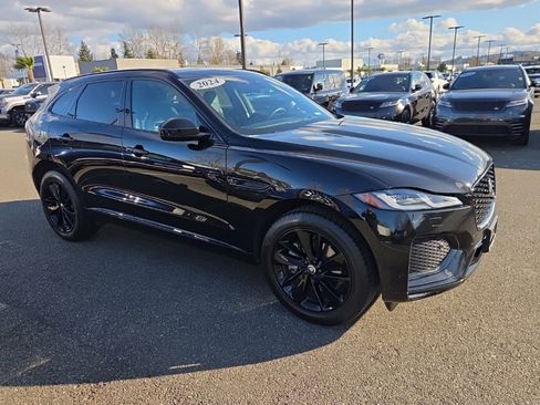 Used 2024 Jaguar F-PACE R-Dynamic S image 8