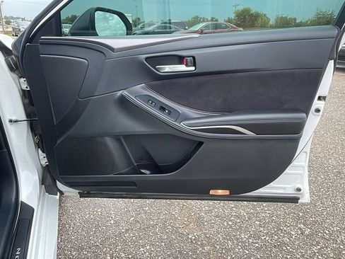 Used 2022 Toyota Avalon Touring image 13