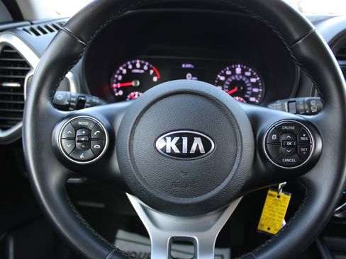 Used 2020 Kia Soul X-Line image 17