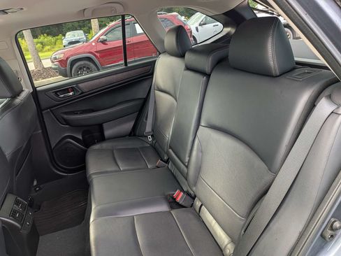 Used 2016 Subaru Outback 2.5i Limited AWD/4WD image 13