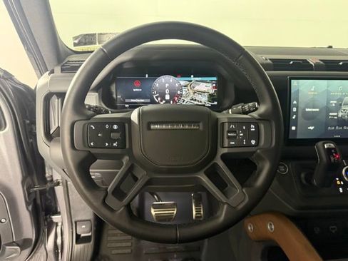 Certified 2024 Land Rover Defender 110 X image 18