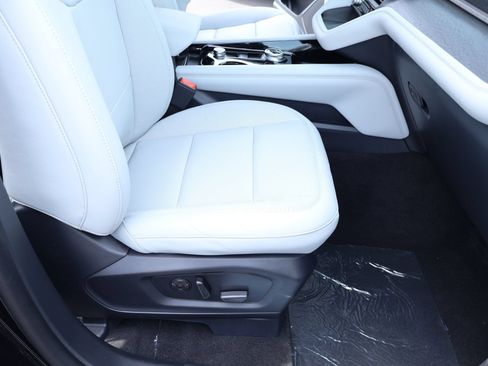 New 2026 Ford Explorer Platinum w/ LUX Leather Package AWD/4WD image 15