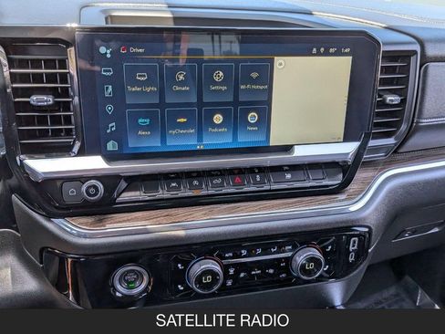 Used 2023 Chevrolet Silverado 1500 LT RWD image 25