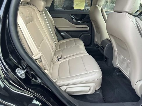 Certified 2024 Lincoln Corsair Premiere image 15