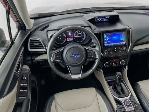Used 2023 Subaru Forester Limited image 28
