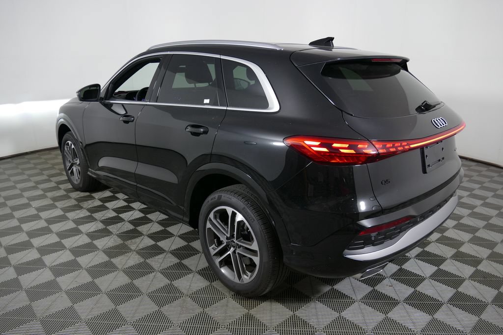 Certified 2025 Audi Q5 Premium w/ Convenience Package AWD/4WD image 5