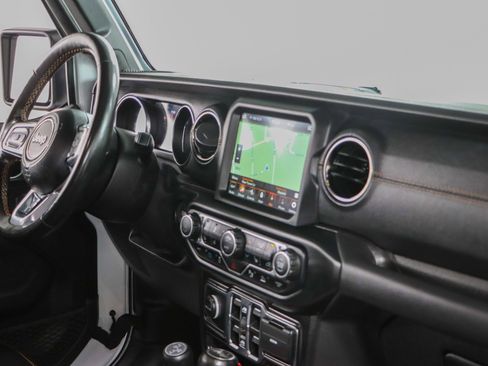 Used 2021 Jeep Wrangler Unlimited Sahara AWD/4WD image 26