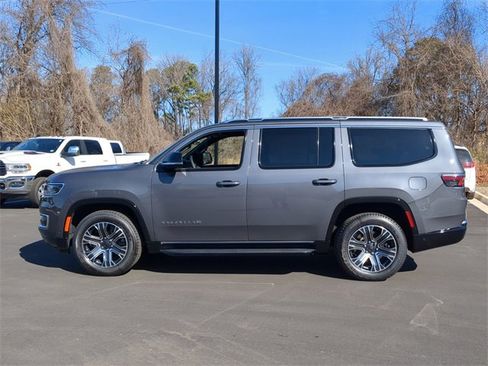 New 2024 Jeep Wagoneer 4WD w/ Premium Group I image 2
