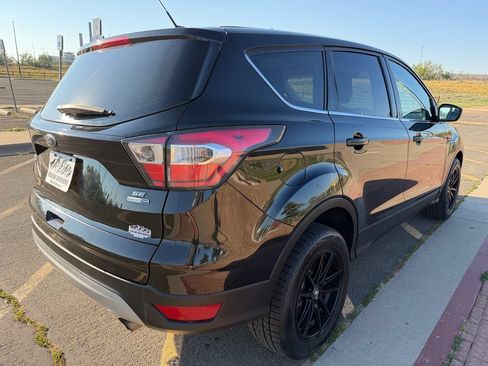 Used 2017 Ford Escape SE AWD/4WD image 5
