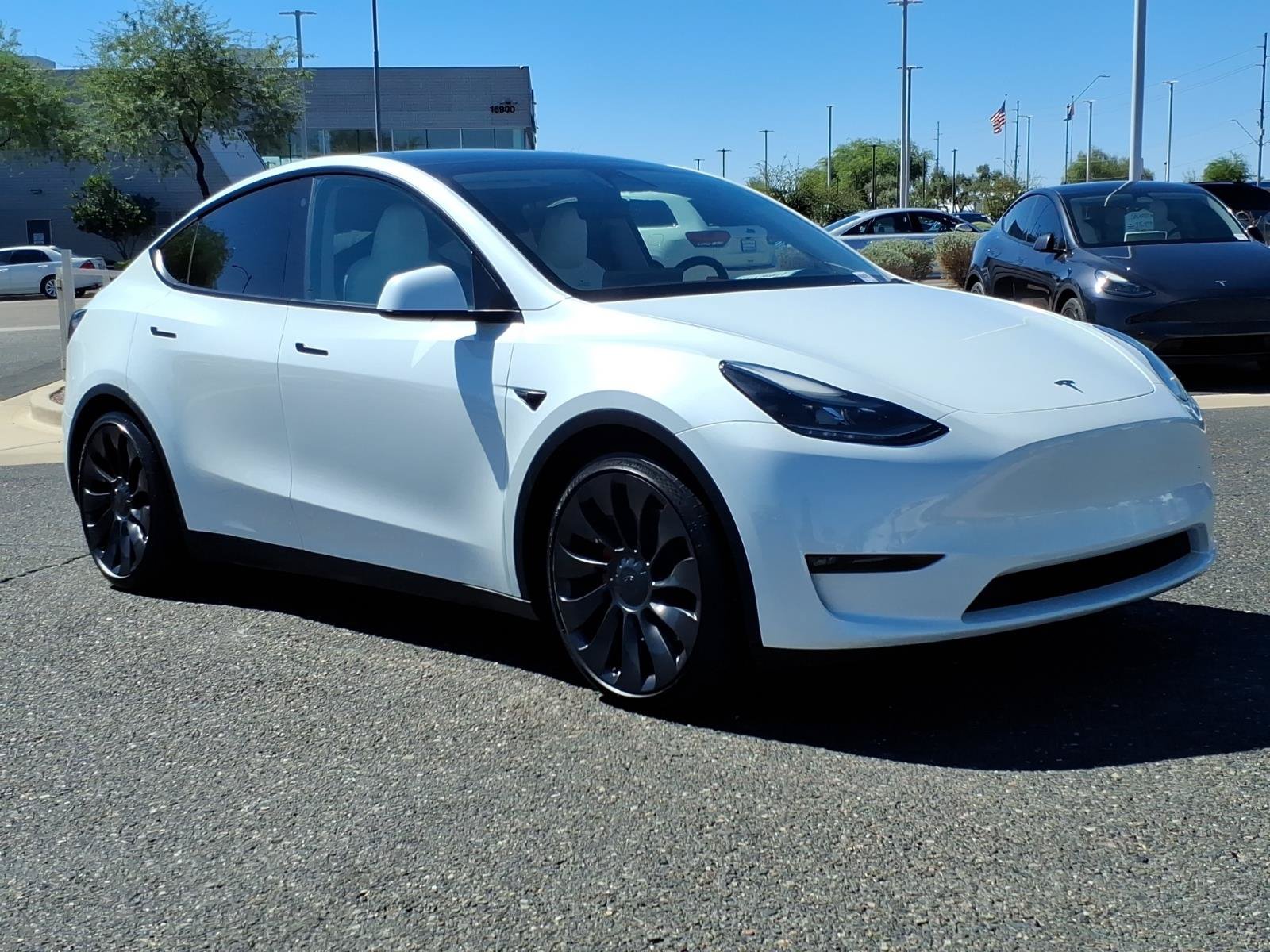 Used 2023 Tesla Model Y Performance AWD/4WD image 1