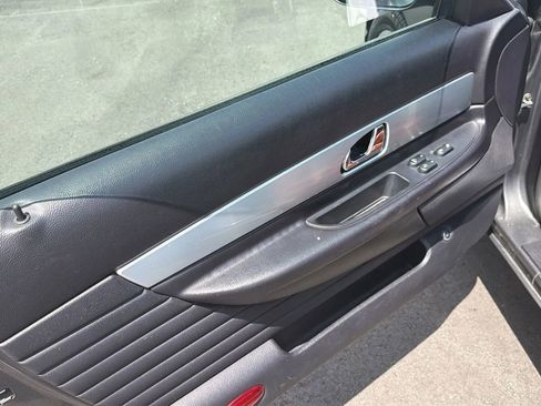 Used 2003 Ford Thunderbird RWD image 10