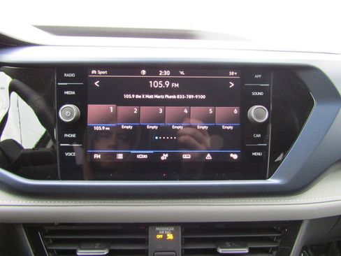 New 2024 Volkswagen Taos SE image 20