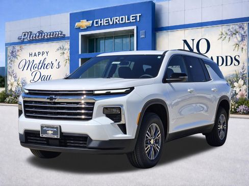 New 2026 Chevrolet Traverse LT FWD image 2