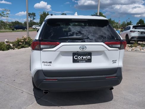 Used 2025 Toyota RAV4 XLE AWD/4WD image 6