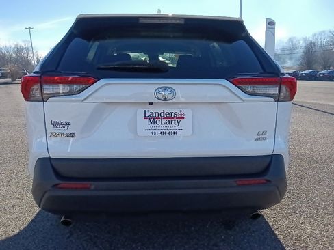 Used 2024 Toyota RAV4 LE image 4