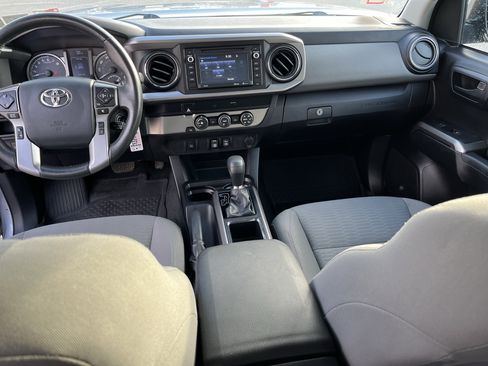 Used 2019 Toyota Tacoma SR5 image 15